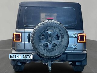 2021 Jeep Wrangler IV (JL), серебристый, 3750000 рублей, вид 3
