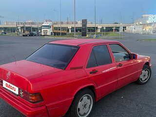1991 Mercedes-Benz 190 (W201), красный, 1000000 рублей, вид 5