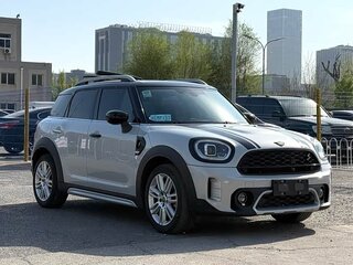 2022 Mini Countryman Cooper II Рестайлинг, белый, 1780000 рублей, вид 3