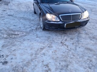 2004 Mercedes-Benz S-Класс 500 Long IV (W220) Рестайлинг, чёрный, 650000 рублей, вид 2