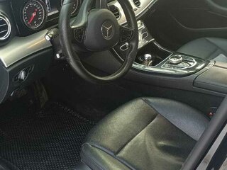 2017 Mercedes-Benz E-Класс 200 V (W213, S213, C238), чёрный, 2100000 рублей, вид 5