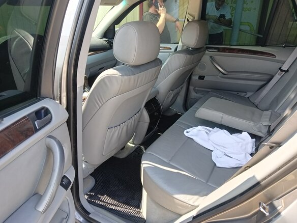 2004 BMW X5 3.0i I (E53) Рестайлинг, серый, 1100000 рублей - вид 5