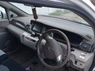 2004 Honda Edix, белый, 480000 рублей, вид 5