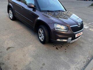 2014 Skoda Yeti I Рестайлинг, коричневый, 1150000 рублей, вид 3