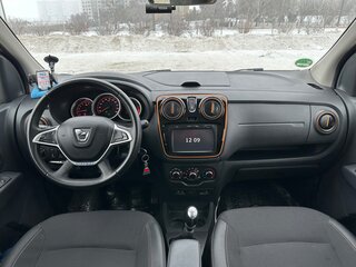 2017 Dacia Lodgy Stepway I Рестайлинг, серебристый, 1350000 рублей, вид 4