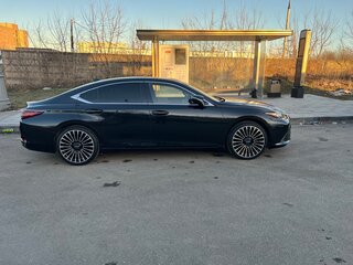 2020 Lexus ES 250 VII, чёрный, 4400000 рублей, вид 3