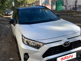 2021 Toyota RAV4 V (XA50), белый, 4650000 рублей, вид 1