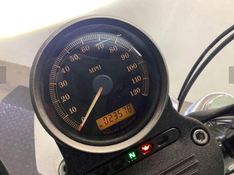 2011 Harley-Davidson Sportster 883, чёрный, 490000 рублей, вид 5