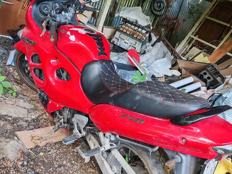 2003 Suzuki GSX 750F Katana, красный, 370000 рублей, вид 3