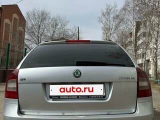 2011 Skoda Octavia II (A5) Рестайлинг, серебристый, 900000 рублей, вид 4