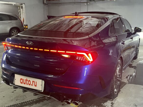 2020 Kia K5 III, синий, 3300000 рублей - вид 9