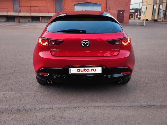 2019 Mazda 3 IV (BP), красный, 1800000 рублей - вид 6