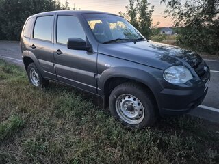 2020 Chevrolet Niva I Рестайлинг, серый, 639000 рублей, вид 3