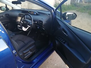 2016 Toyota Prius IV (XW50), синий, 1669000 рублей, вид 3