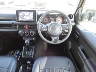 2019 Suzuki Jimny Sierra IV, чёрный, 1750000 рублей, вид 5