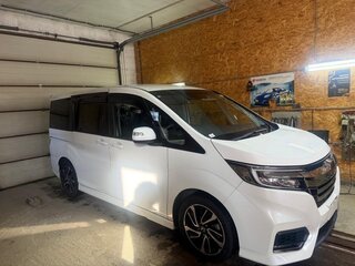 2020 Honda Stepwgn Spada V Рестайлинг, белый, 2350000 рублей, вид 1