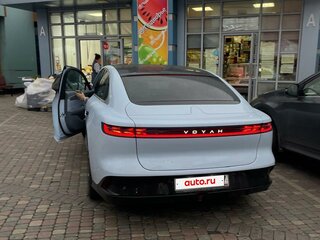 2023 Voyah Passion EV Long Range I, голубой, 3900000 рублей, вид 3