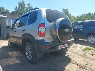 2013 Chevrolet Niva I Рестайлинг, серебристый, 710000 рублей, вид 5