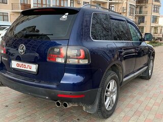 2007 Volkswagen Touareg I Рестайлинг, синий, 1600000 рублей, вид 4