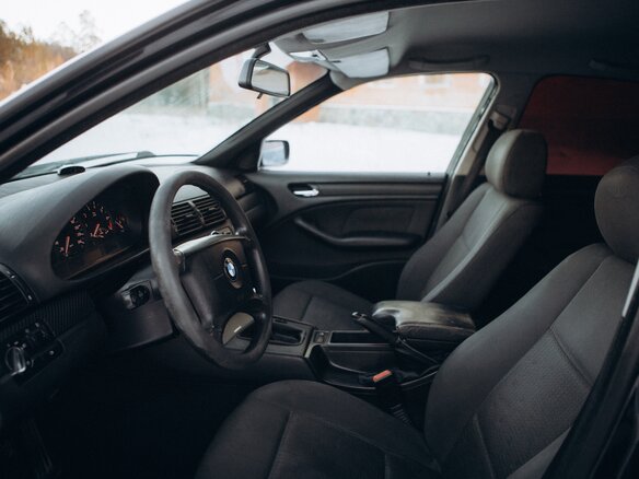 2003 BMW 3 серии 318i IV (E46) Рестайлинг, чёрный, 750000 рублей - вид 5