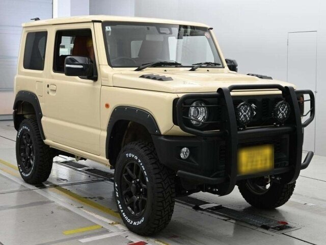 Открыть фотографии: Suzuki Jimny IV