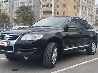 2008 Volkswagen Touareg I Рестайлинг, чёрный, 990000 рублей, вид 2