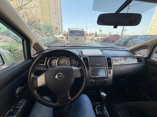 2010 Nissan Tiida I, серебристый, 580000 рублей, вид 4