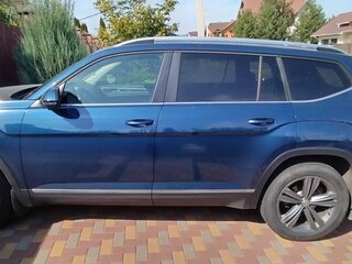 2019 Volkswagen Teramont X I, синий, 3000000 рублей, вид 3
