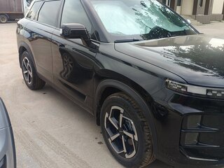 2025 Jaecoo J7 I, чёрный, 2400000 рублей, вид 5