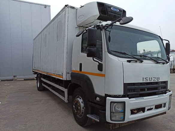 2017 Isuzu Forward (F-Series), белый, 2100000 рублей - вид 2