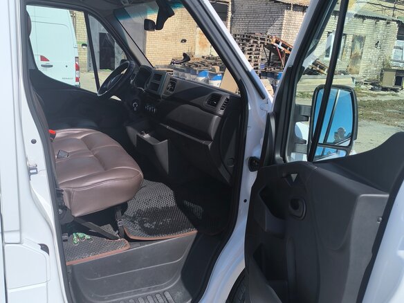 2022 Renault Master, белый, 4150000 рублей - вид 8