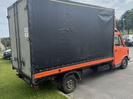 1994 Mercedes-Benz T1, оранжевый, 100000 рублей, вид 3