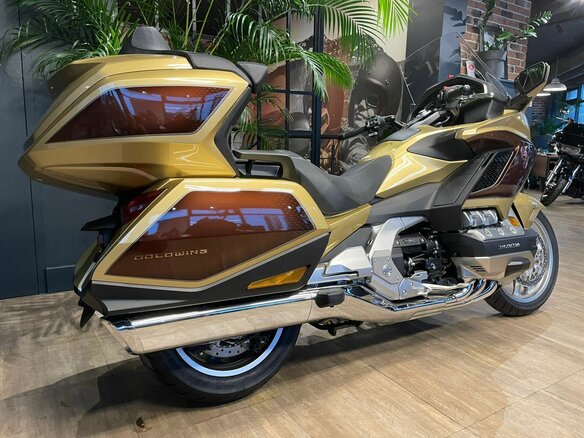 2025 Honda GL 1800 Gold Wing, золотистый, 4750000 рублей - вид 7