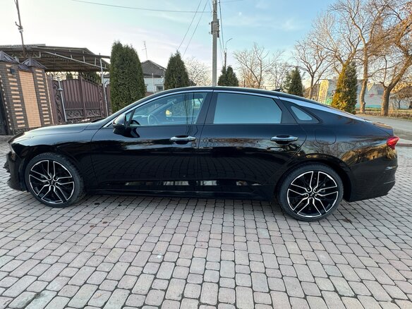 2020 Kia K5 III, чёрный, 3000000 рублей - вид 10