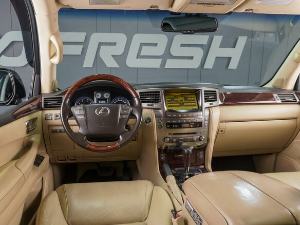 2009 Lexus LX 570 III, чёрный - вид 5
