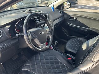 2016 Kia Rio III Рестайлинг, серебристый, 1150000 рублей, вид 5