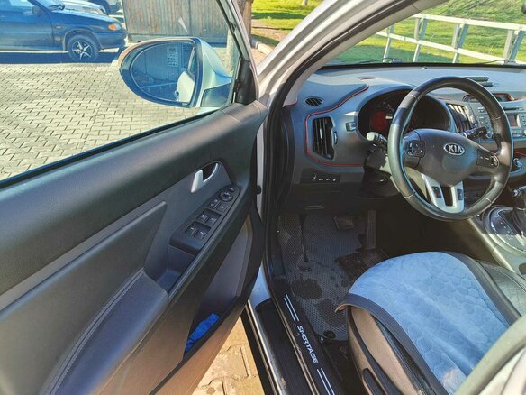 2013 Kia Sportage III, серебристый, 1500000 рублей - вид 18