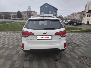 2013 Kia Sorento II Рестайлинг, белый, 1700000 рублей, вид 4