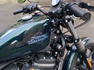 2021 Harley-Davidson Sportster 883, зелёный, 790000 рублей, вид 2