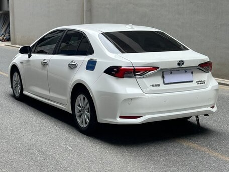 2023 Toyota Corolla XII (E210), белый, 1790000 рублей, вид 5