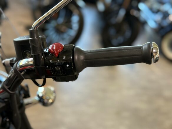 2025 Royal Enfield Meteor, красный, 519000 рублей - вид 19