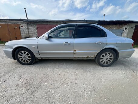 2004 Hyundai Sonata ТагАЗ IV (EF) Рестайлинг, серебристый, 430000 рублей, вид 2