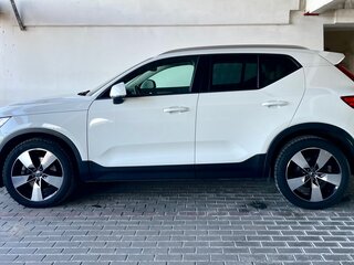 2019 Volvo XC40 I, белый, 3900000 рублей, вид 5
