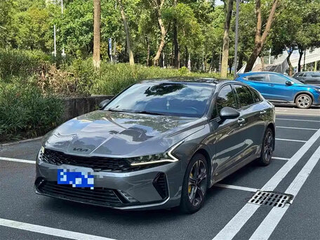Kia K5 III