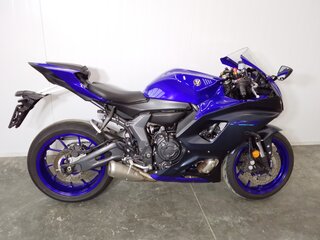 2023 Yamaha YZF-R7, синий, 849000 рублей, вид 3