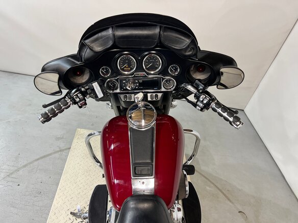 2006 Harley-Davidson Electra Glide, пурпурный, 530000 рублей - вид 24