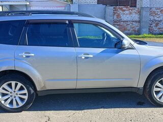 2011 Subaru Forester III Рестайлинг, серебристый, 1600000 рублей, вид 4