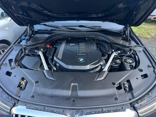 2020 BMW 6 серии Gran Turismo 640i xDrive IV (G32) Рестайлинг, синий, 6700000 рублей, вид 5