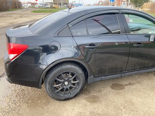 2013 Chevrolet Cruze I Рестайлинг, чёрный, 900000 рублей, вид 4