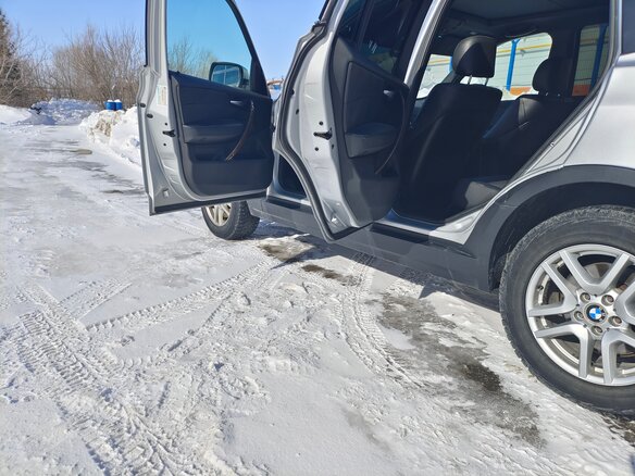 2004 BMW X3 25i I (E83), серебристый, 635000 рублей - вид 12